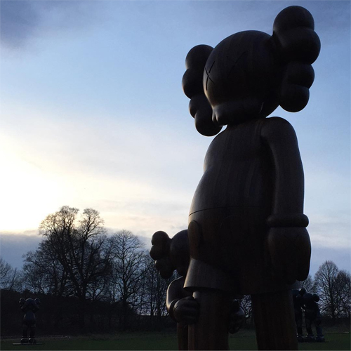 Kaws 04